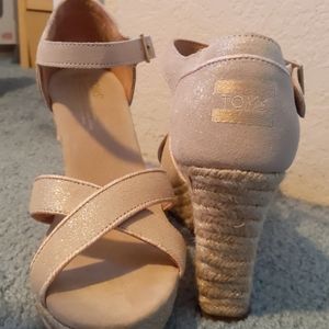 💓Toms Excellent condition!